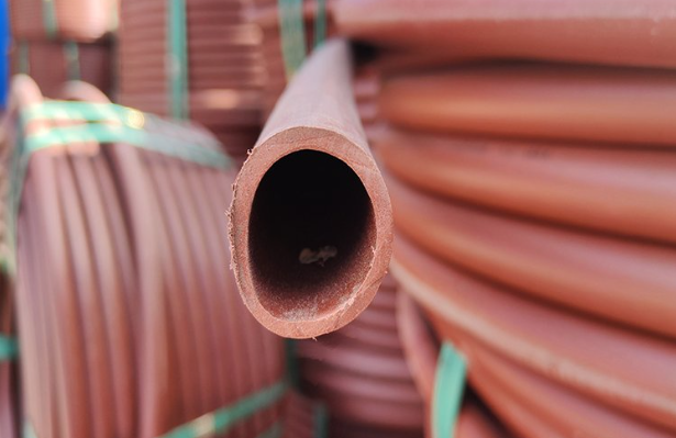 天山电力行业使用的RPE阻燃穿线管有哪些标准？